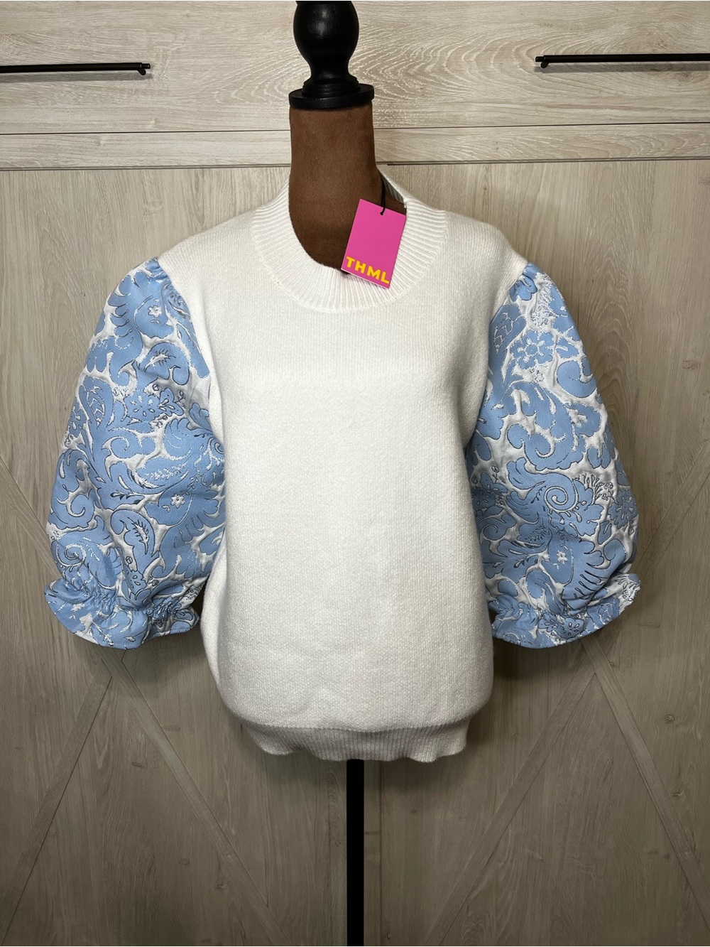 THML Mixed Media Sweater NWT Ivory Knit Blue Floral Toile Balloon Sleeve Size L
